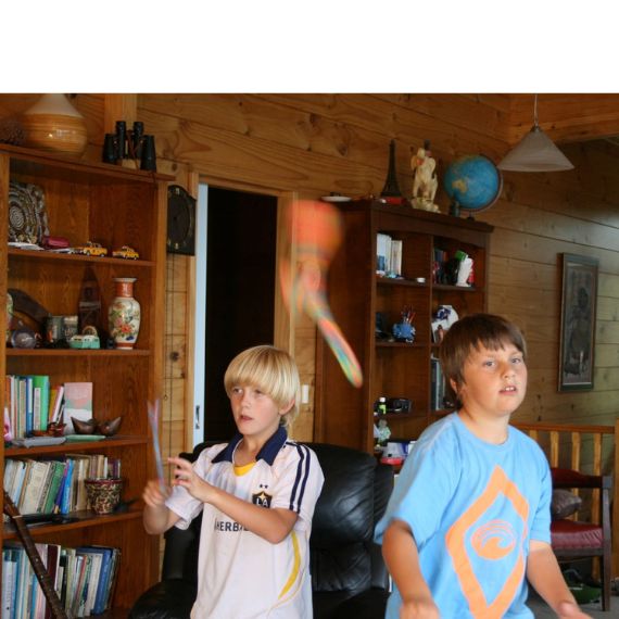 Indoor Superang – The Safe, Fun Boomerang You Can Throw Anywhere!